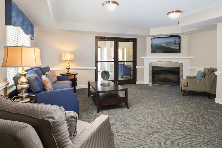 Wilson Pointe Senior Apartment Homes Image 3