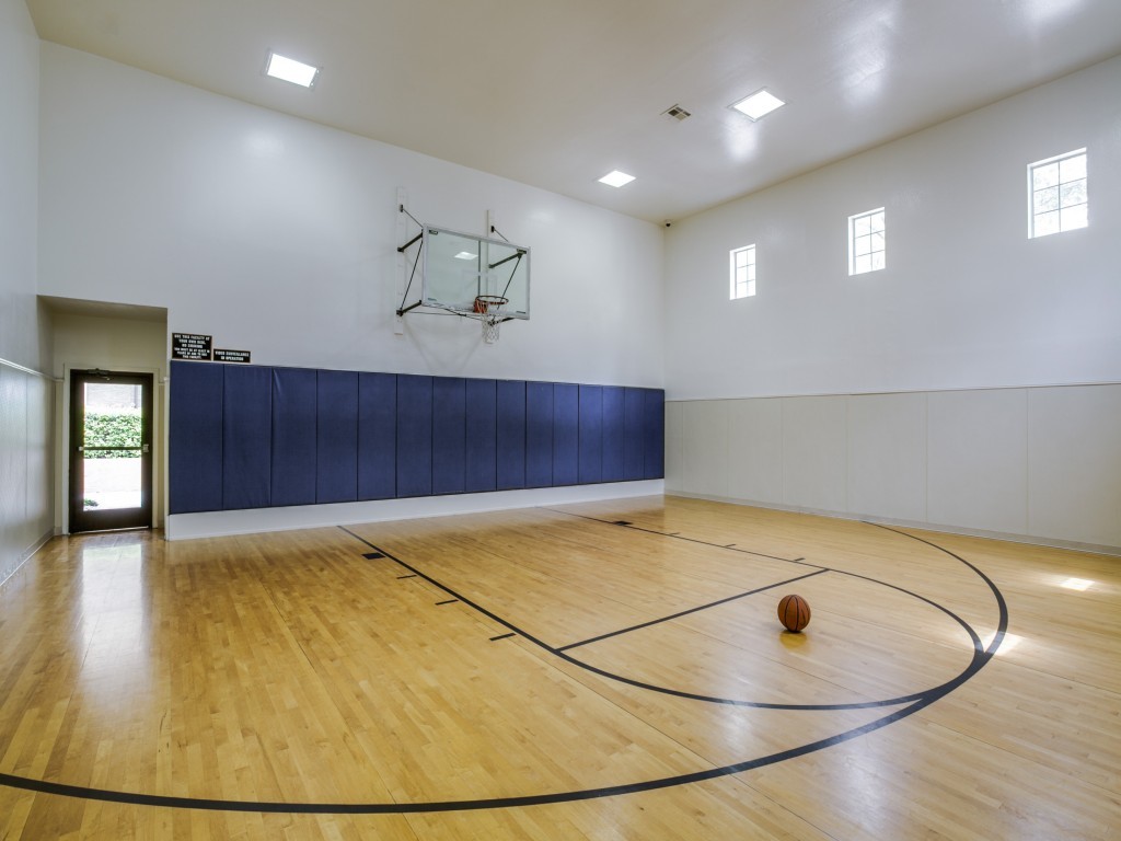 Estates On Frankford Image 4