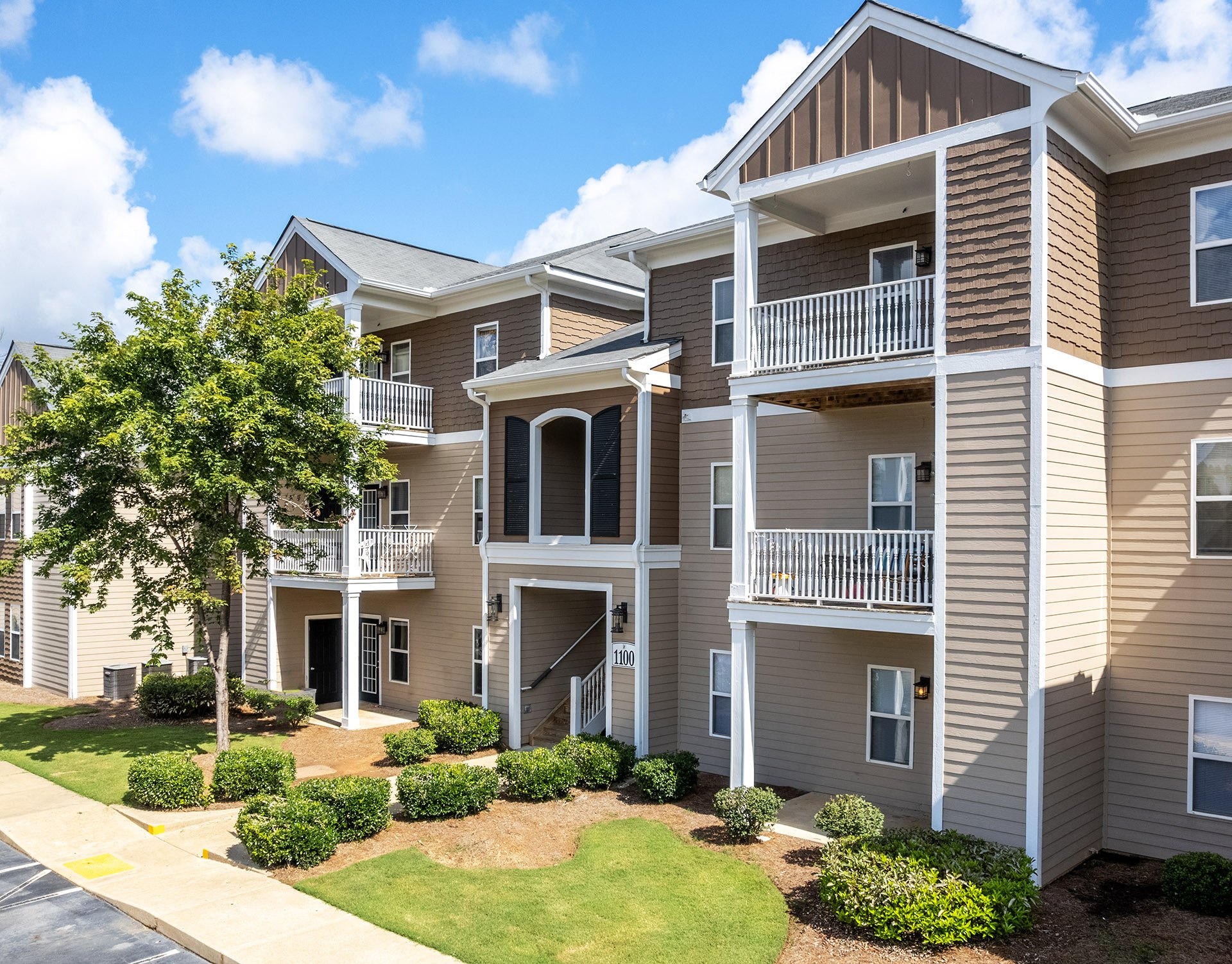 Woodland Trail Apartments Image 24