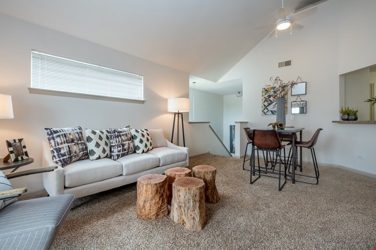 The Aventine at Oakhurst North Apartments Image 13