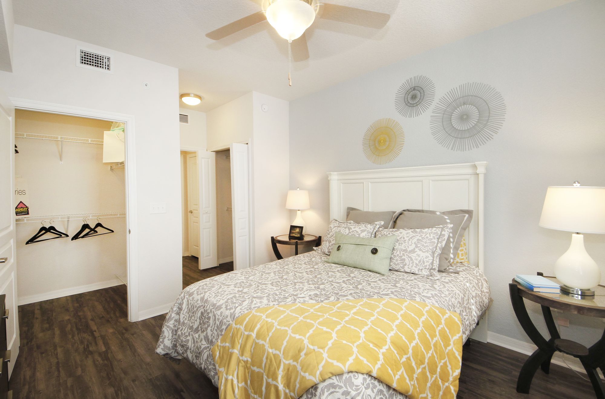 Barcelona Jupiter Image 10