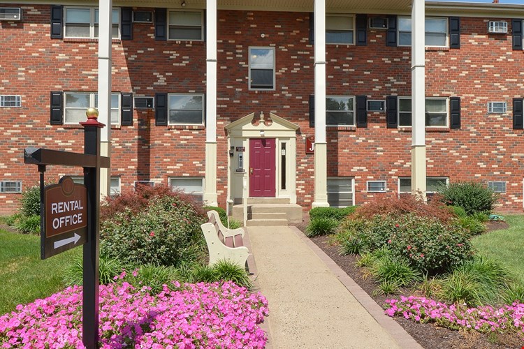 Leasing and Management Office