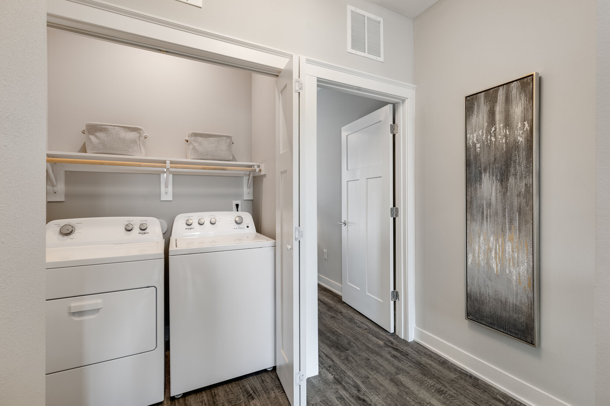 Oakbrook Townhomes Image 13