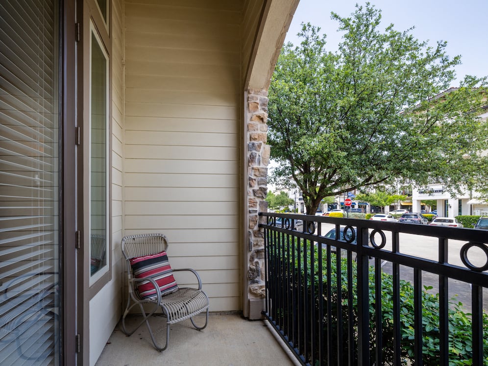 Private balcony or patio (select homes)