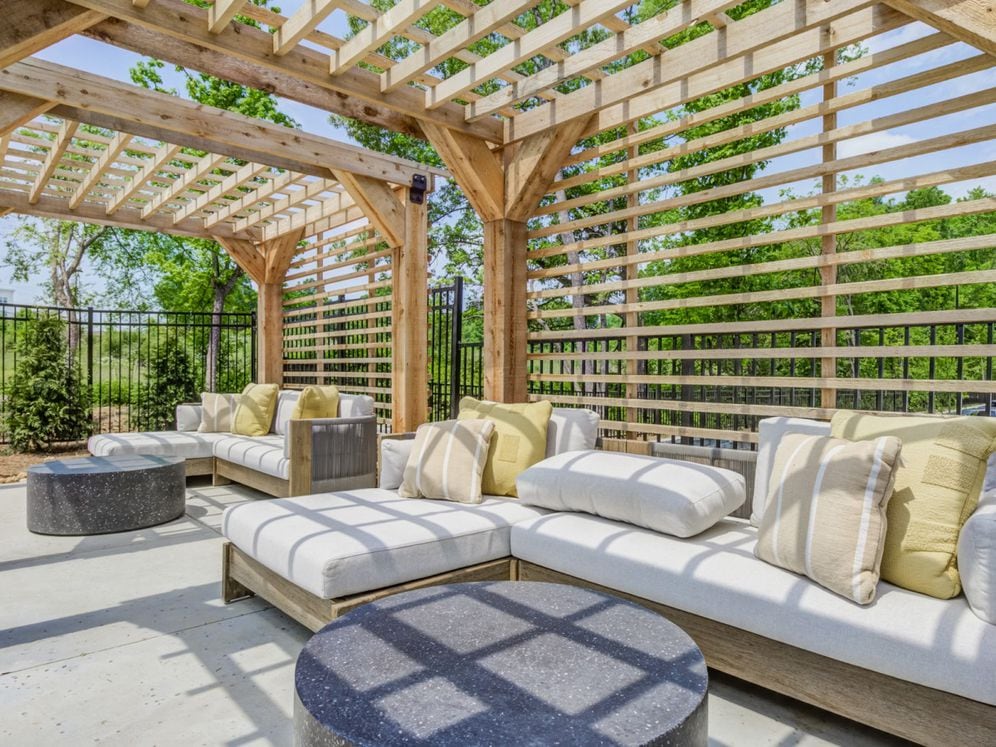Pool deck / outdoor lounge