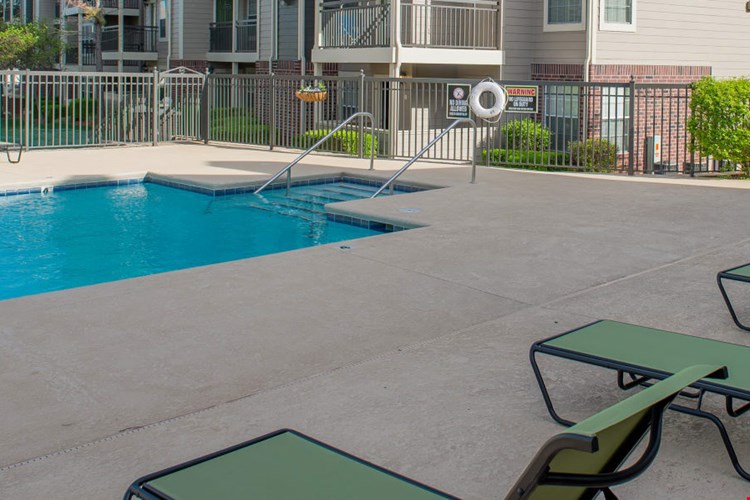 Crown Pointe Image 1