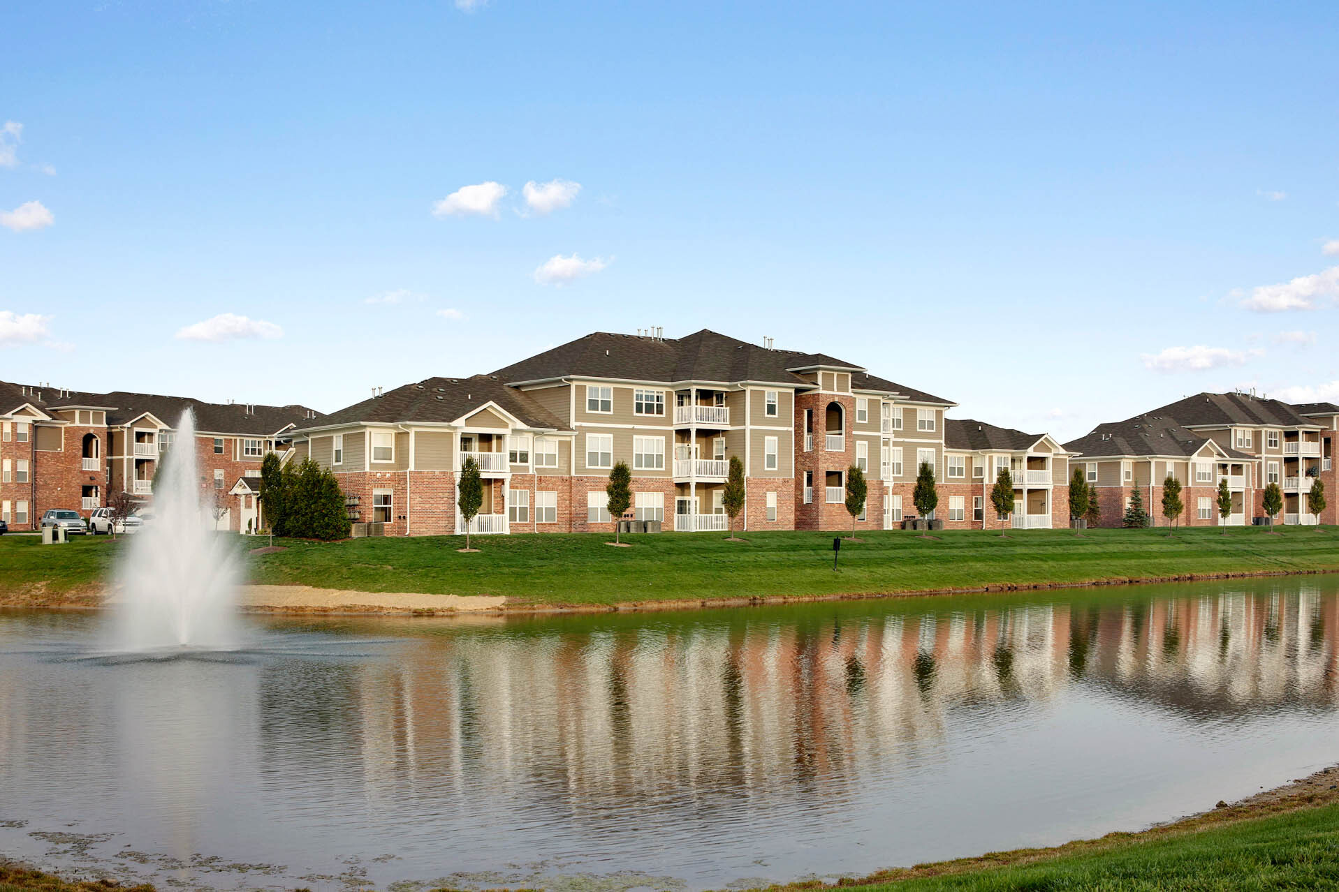 Maple Knoll Apartments Image 2