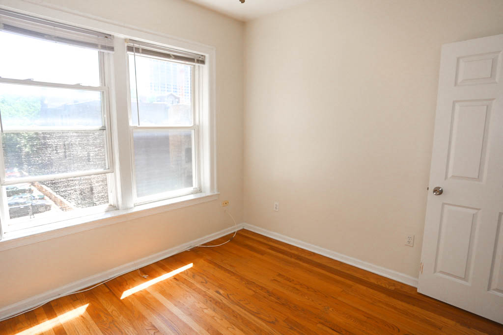 3912-28 N. Pine Grove Image 13