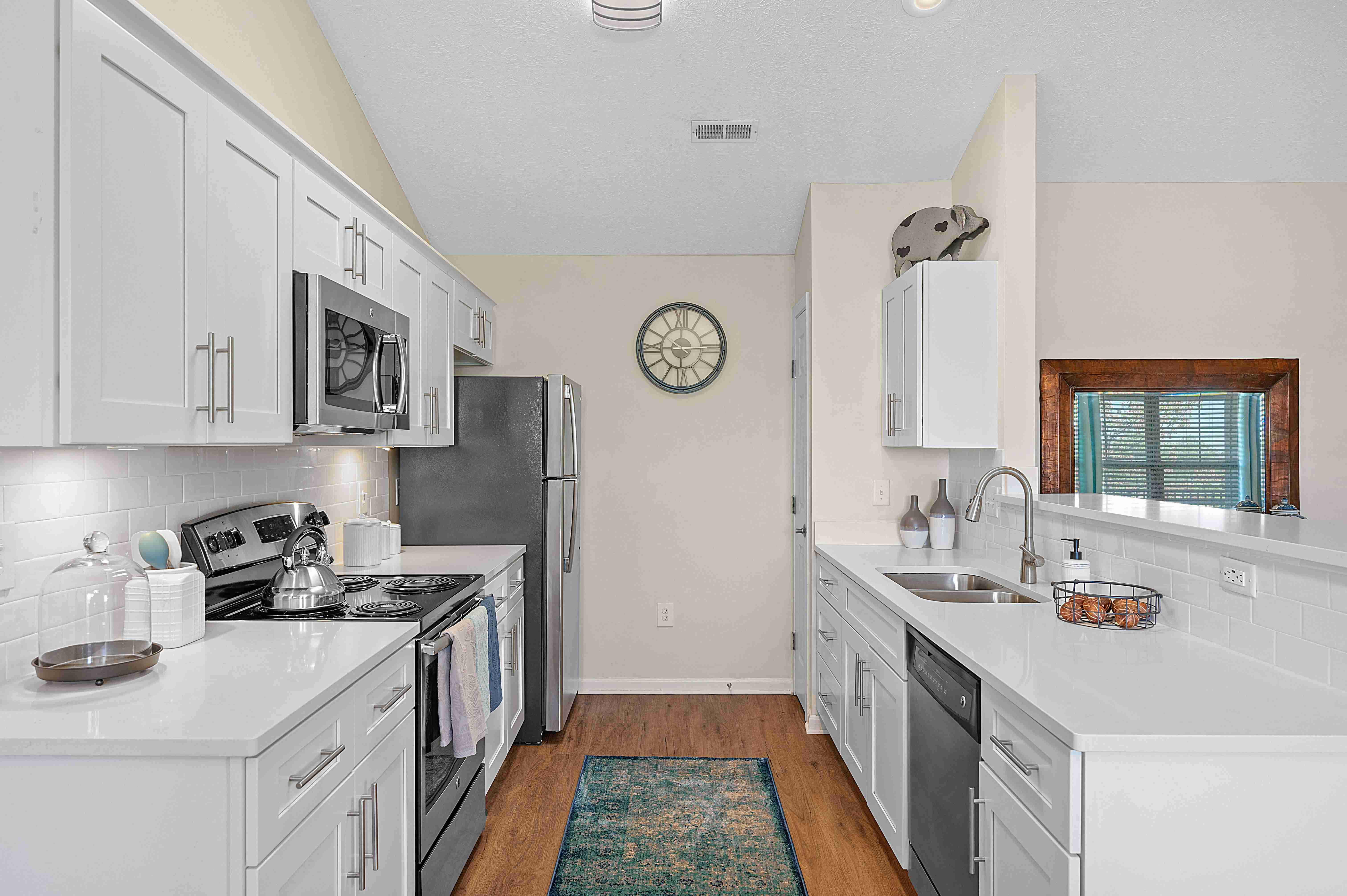 Four Bridges Image 3