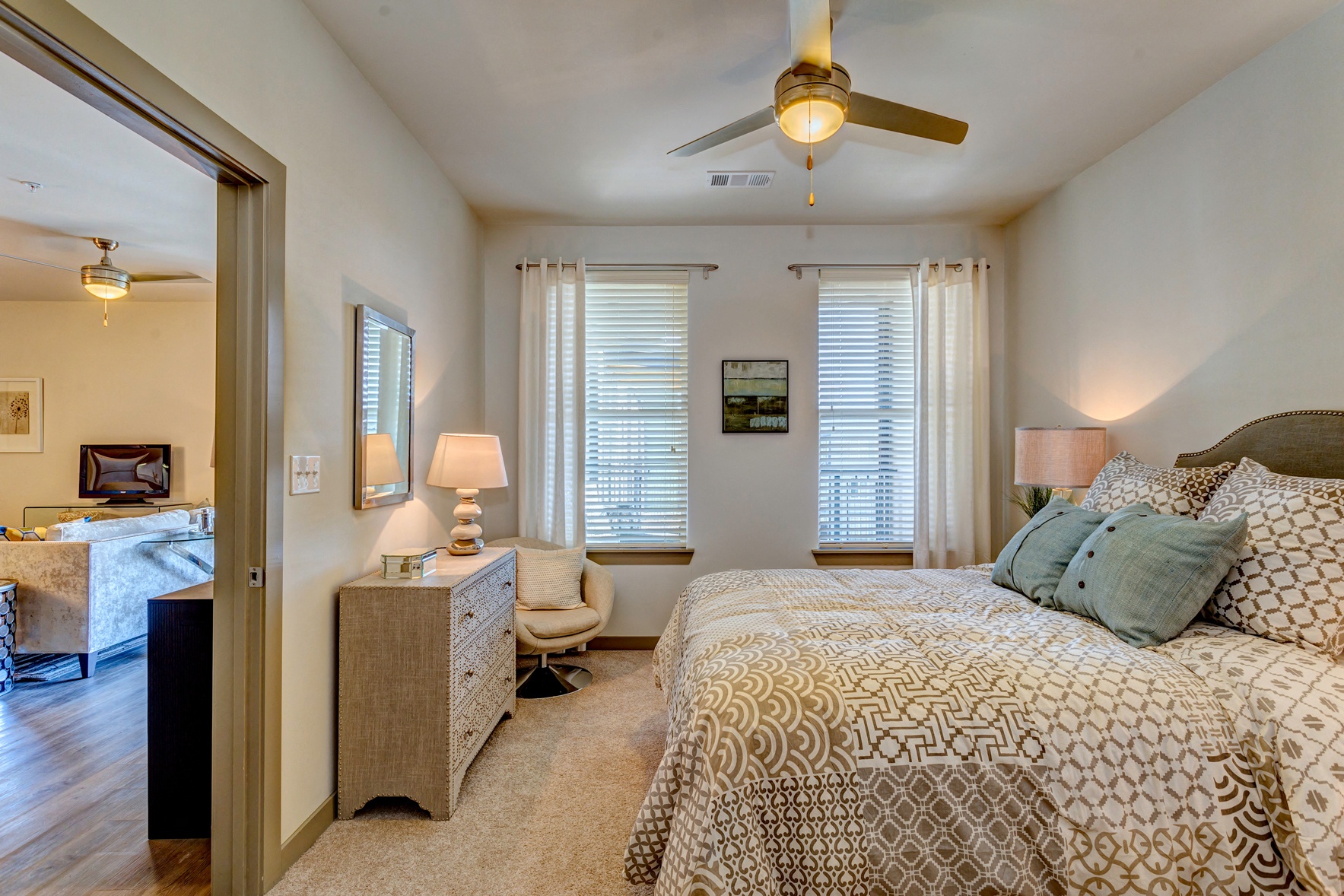 Artisan Twickenham Square Image 8