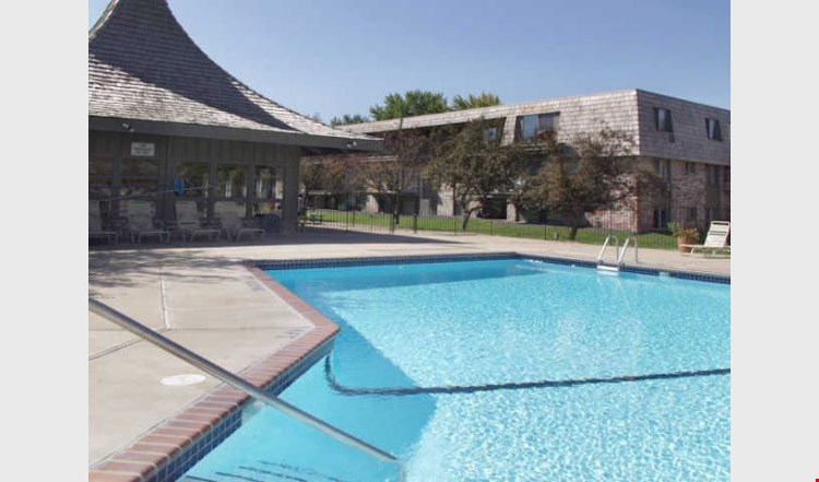 Four Seasons Villa Image 2