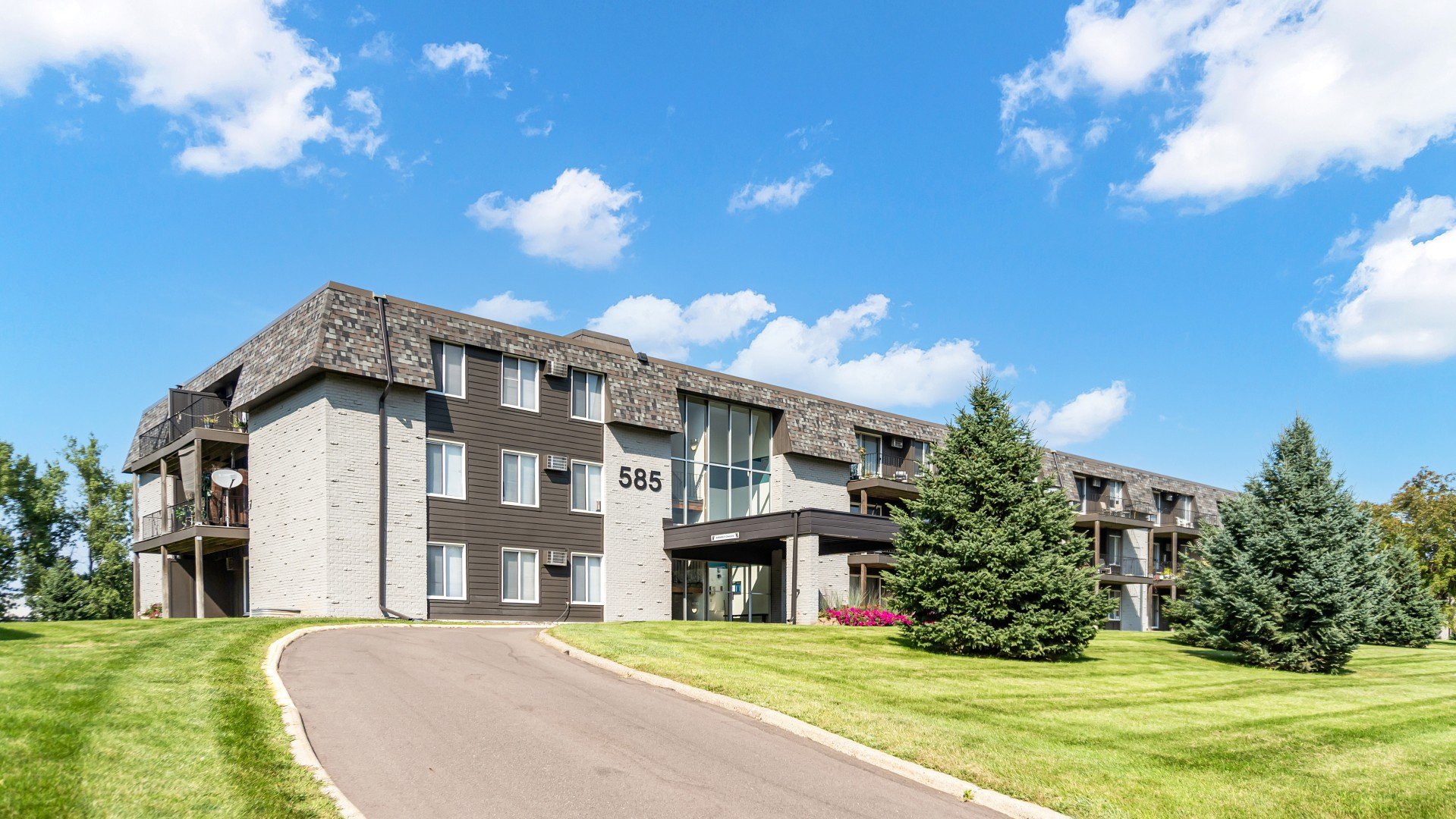 Shoreview Grand Image 47