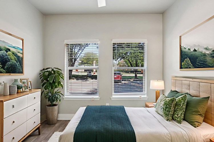 Larkin Apartment Homes Image 79