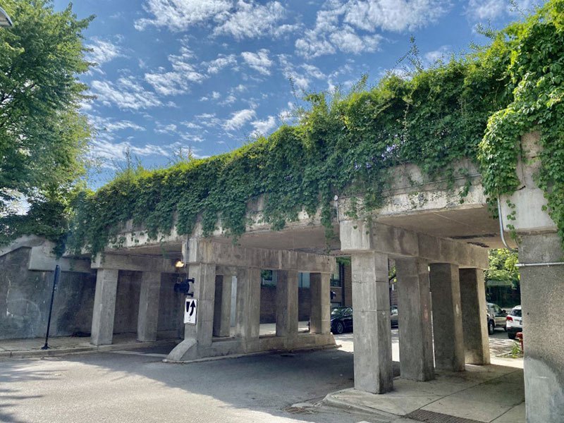Bloomingdale Trail Access Nearby