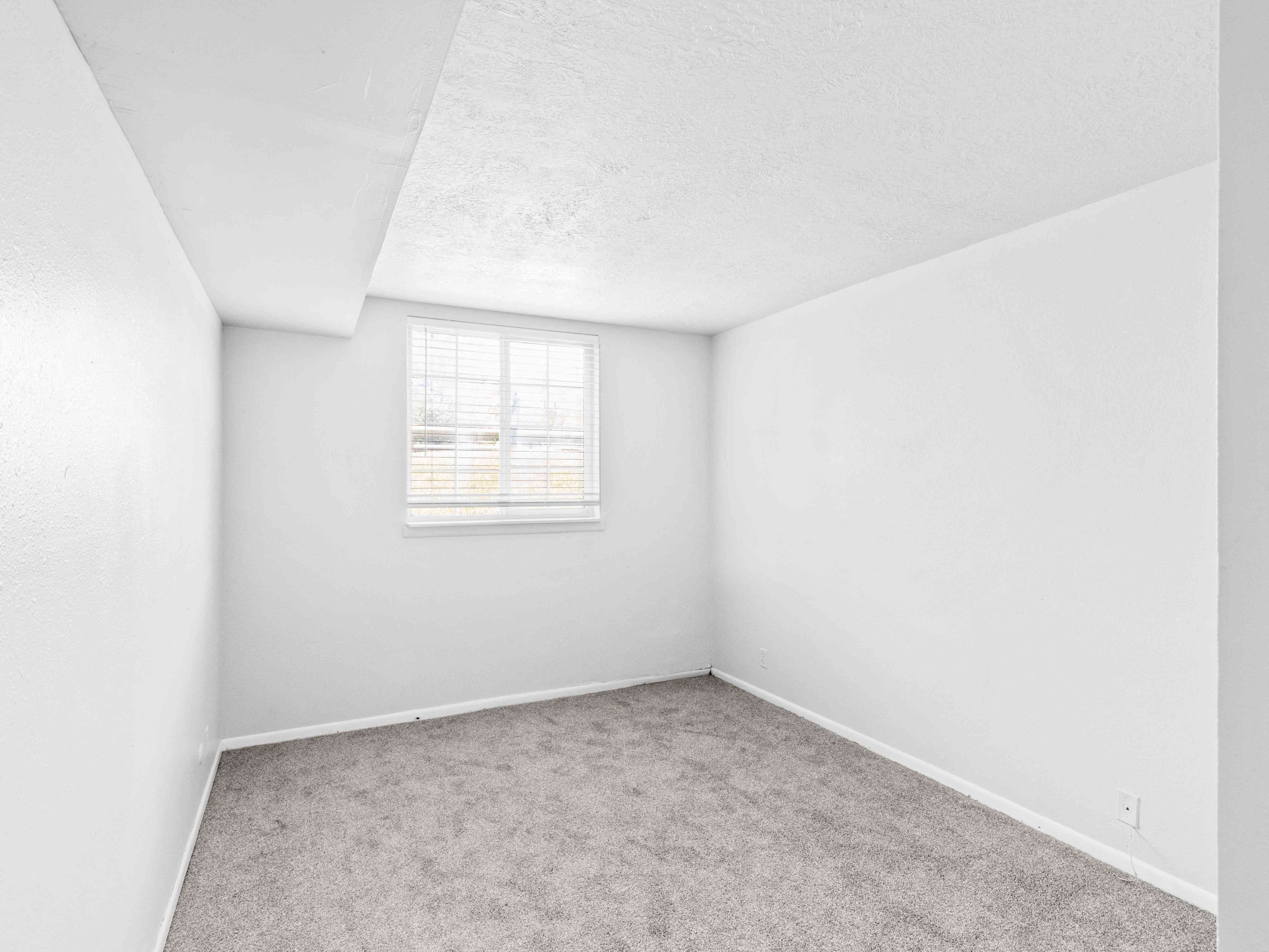 Proximity Apartment Homes Image 14