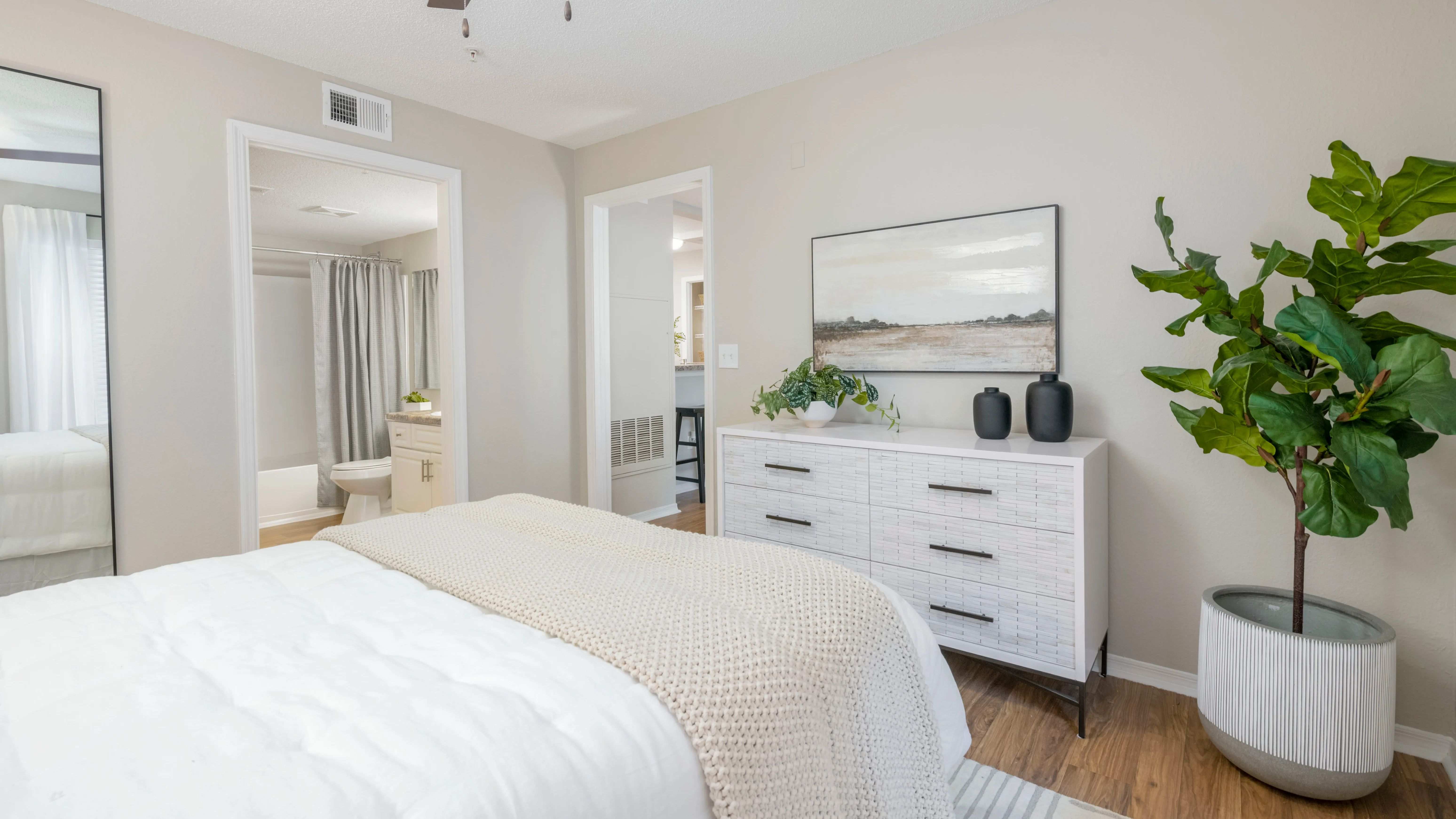 Indulge in the ideal bedroom space with en suite bathroom and deluxe walk-in closet.  