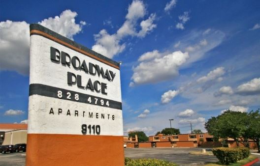 Broadway Place Image 1