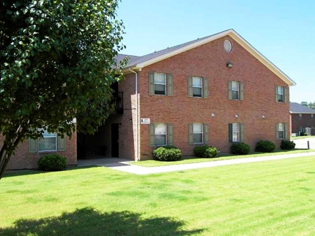 Shelby Grove Apartments Image 1