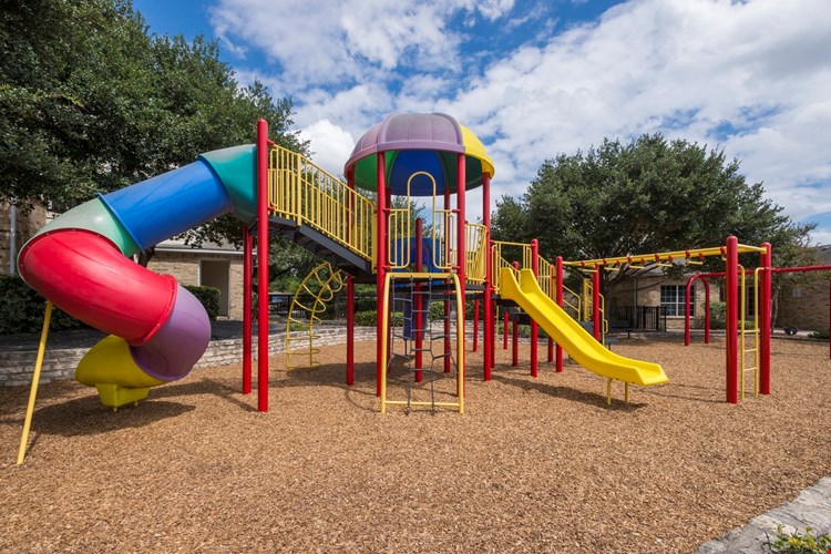 Stoneybrook Apartments & Townhomes Image 13