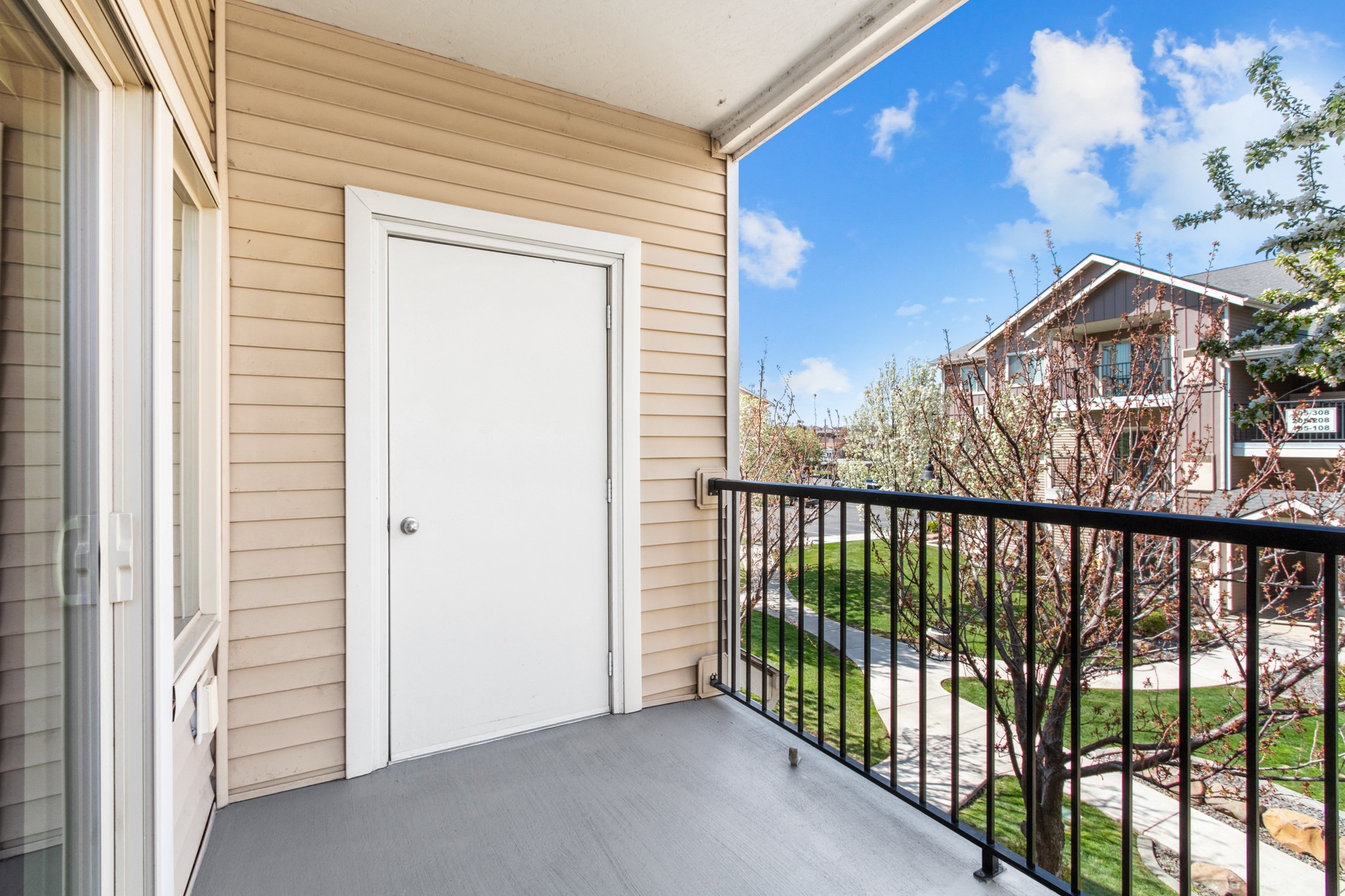 Island View Apartments Image 31