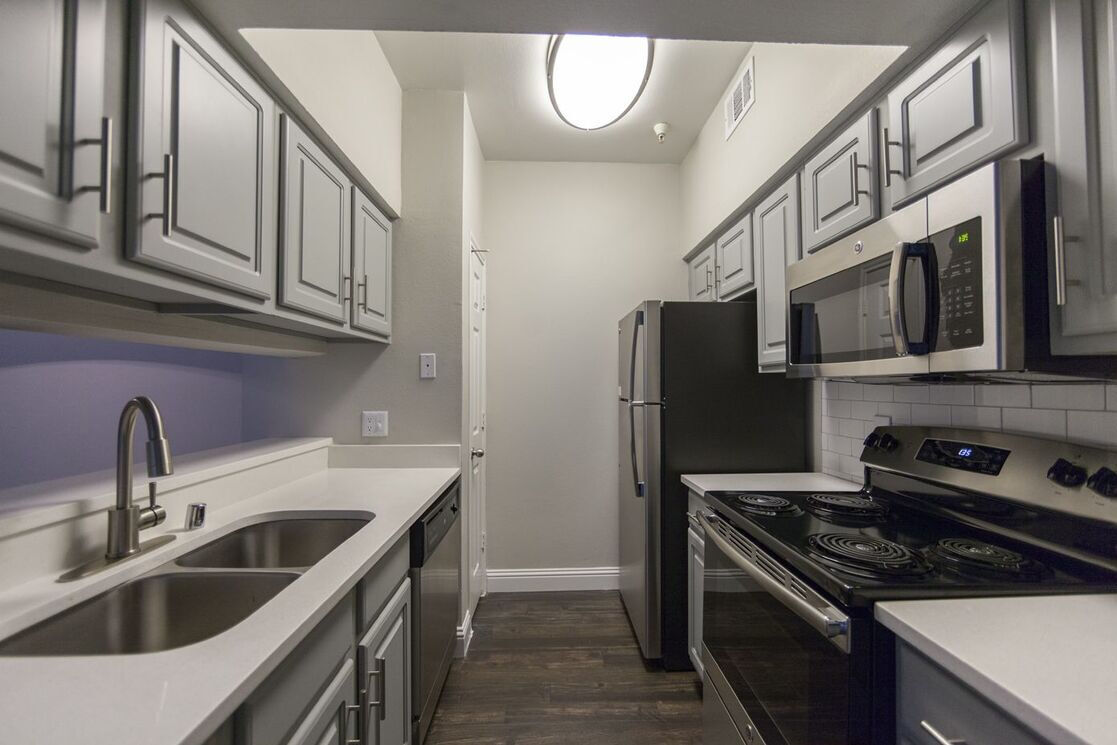 Larkin Apartment Homes Image 5