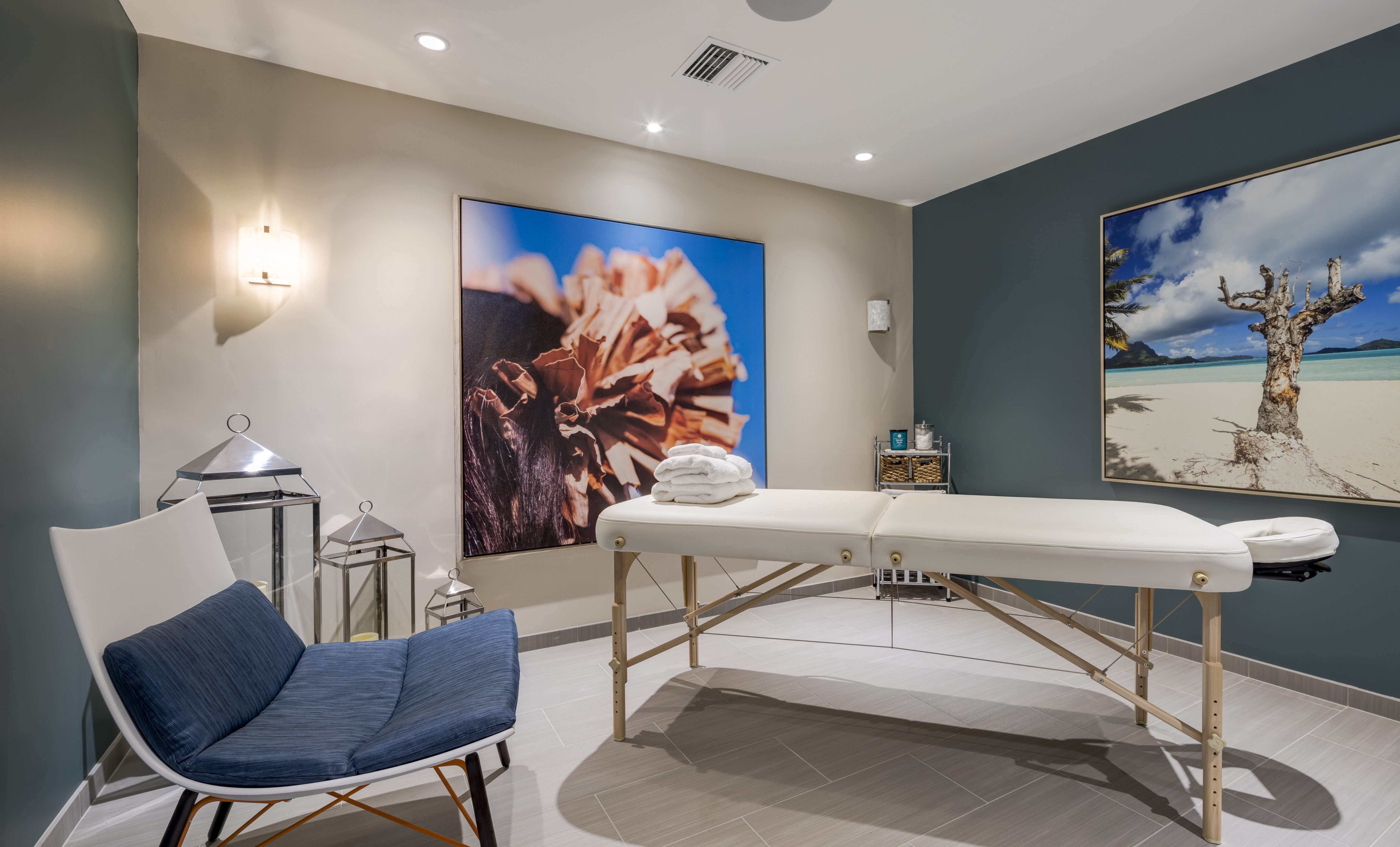 Berkshire Lauderdale By The Sea Image 10