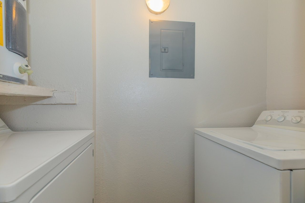 Peak at Oro Valley Image 32