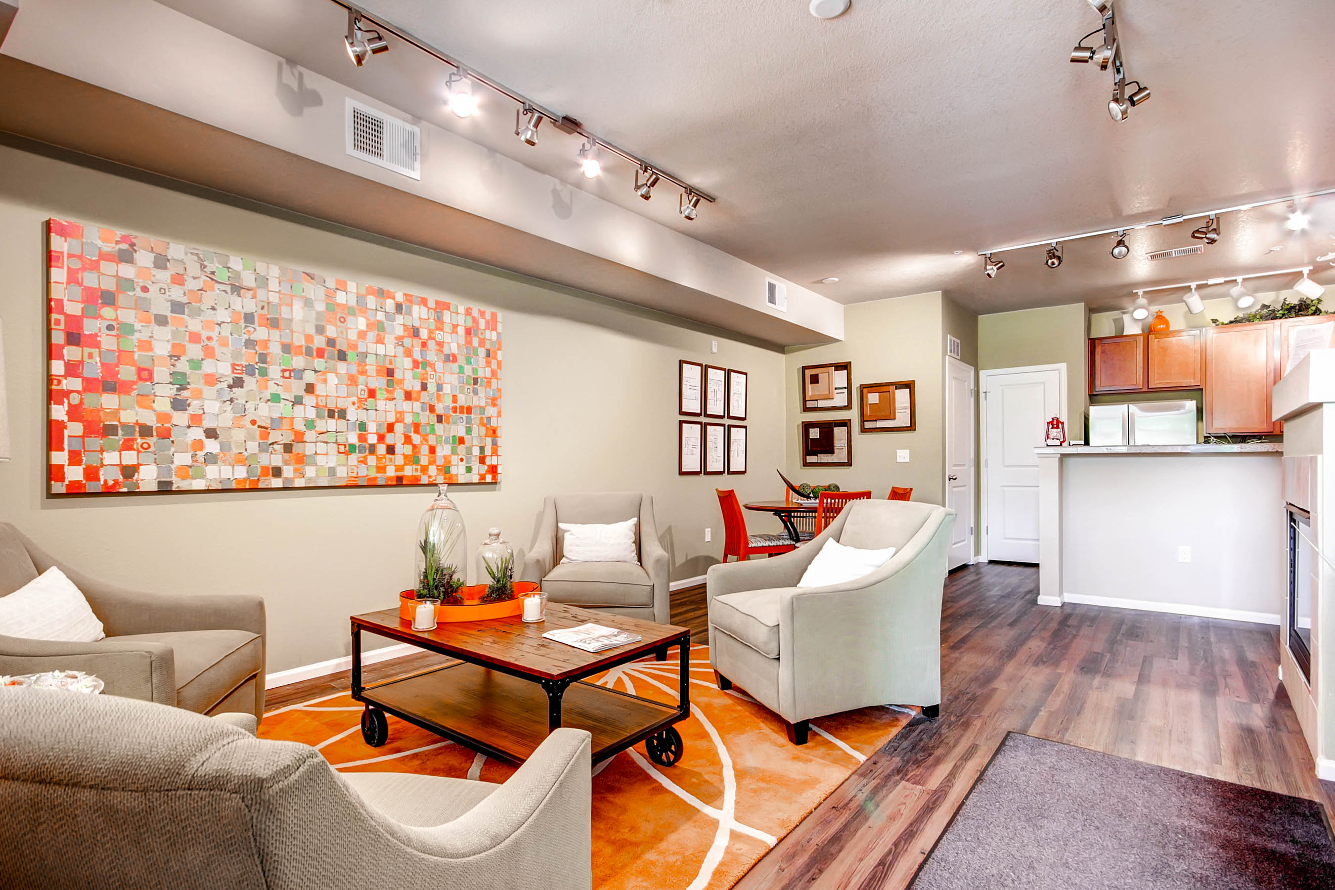 Maple Leaf Apartments Image 1