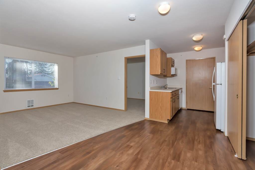 Vintage at Holly Village Image 9