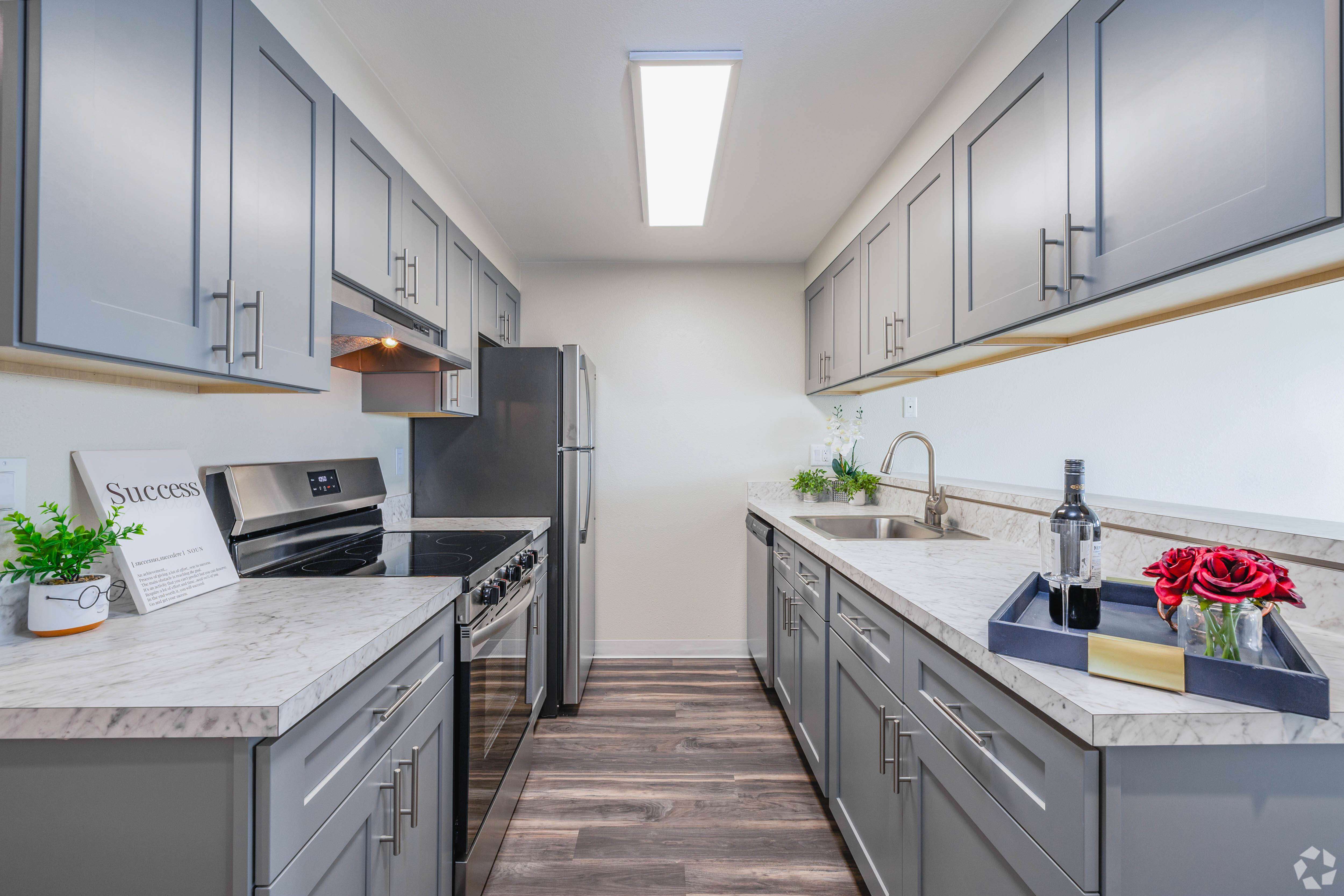 Hill Crest Apartment Homes Image 9