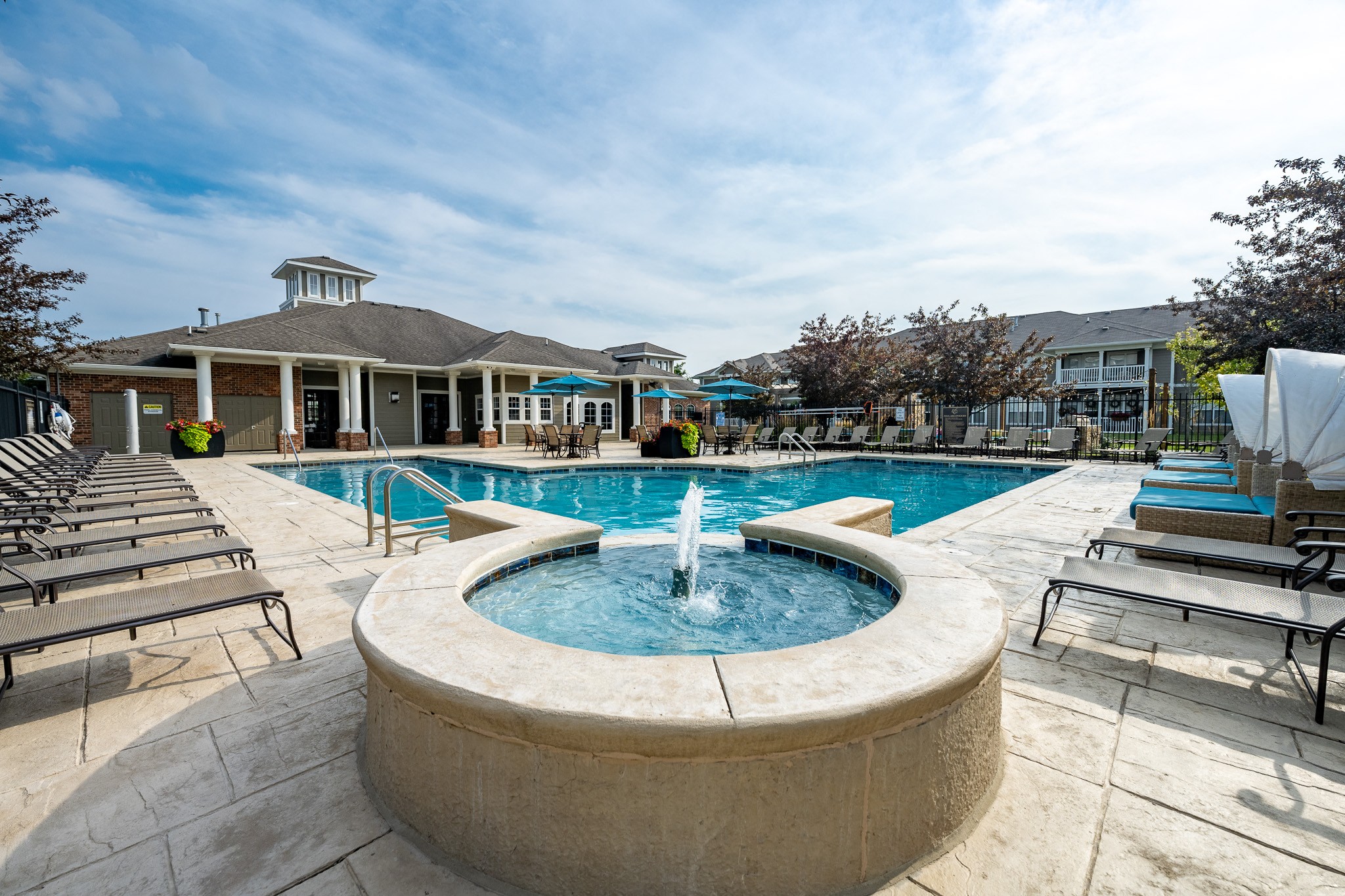 Maple Knoll Apartments Image 11