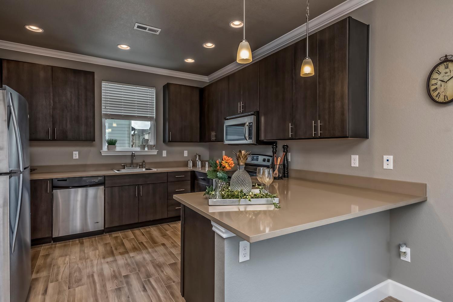 Willow Point Townhomes Image 2