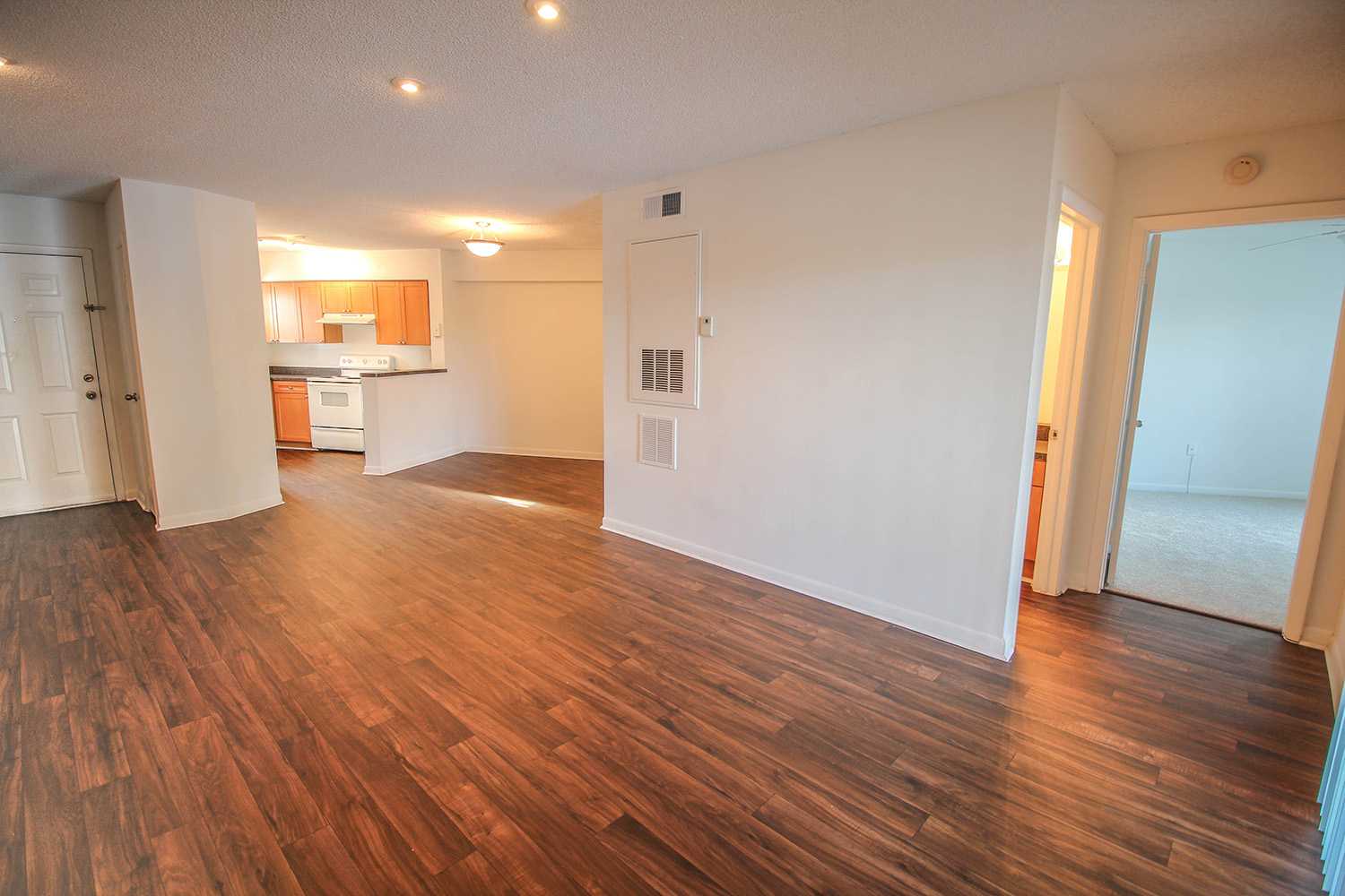 The Landings at Pembroke Lakes Apartments Image 14