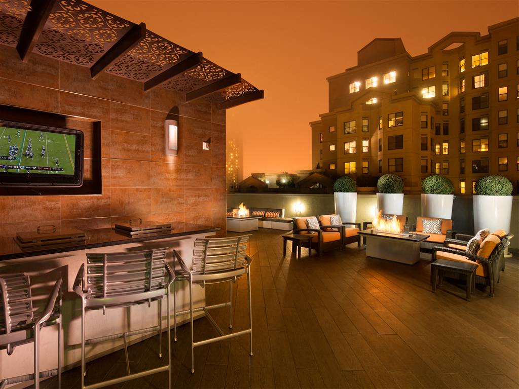 Tower 737 Condominium Rentals Image 3