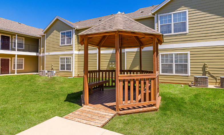 Savannah House of Guthrie Seniors Image 2