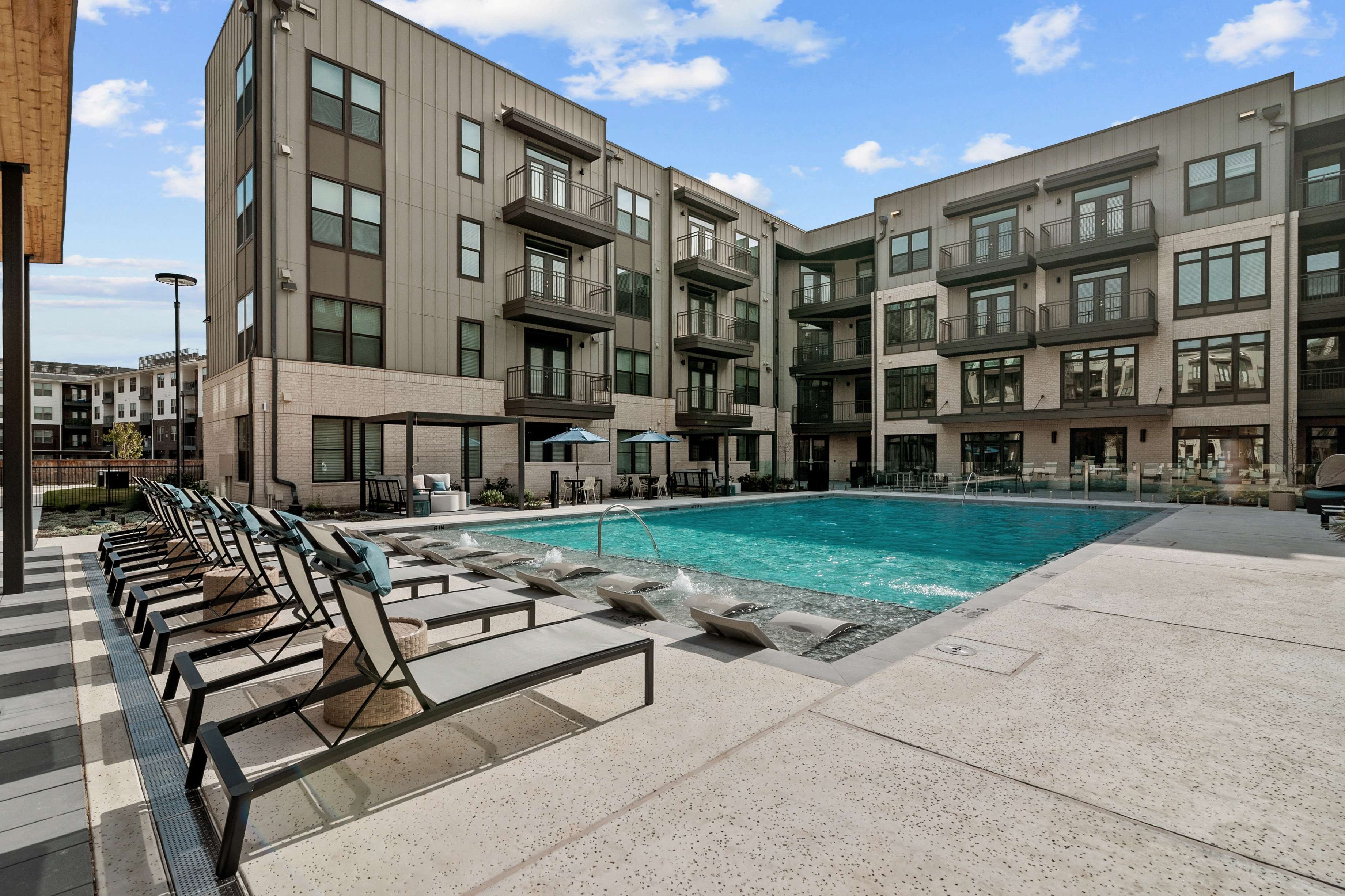 Lenox Katy Crossing Image 45