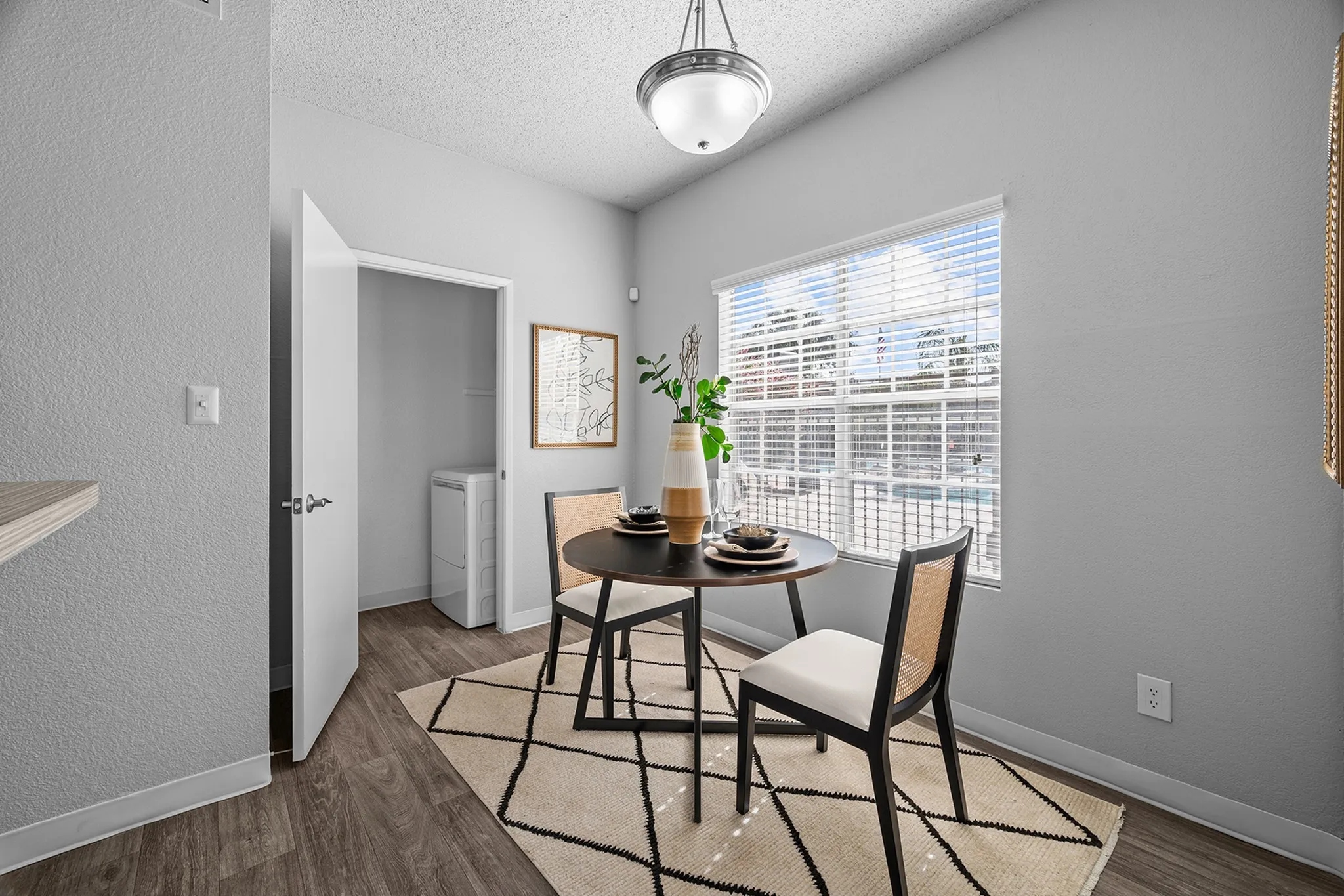 Greentree Place Image 12