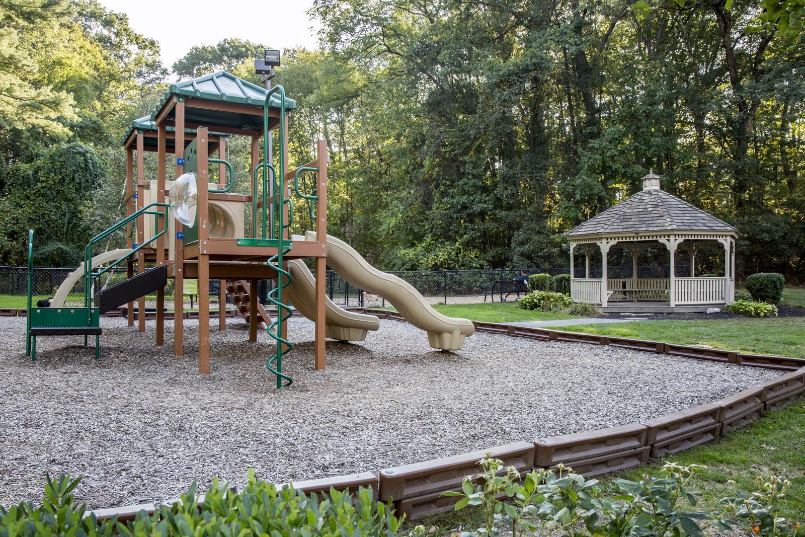 The Green at 9 & 90 Image 36