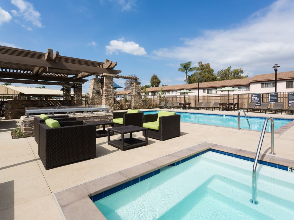 Swimming Pool with Spa