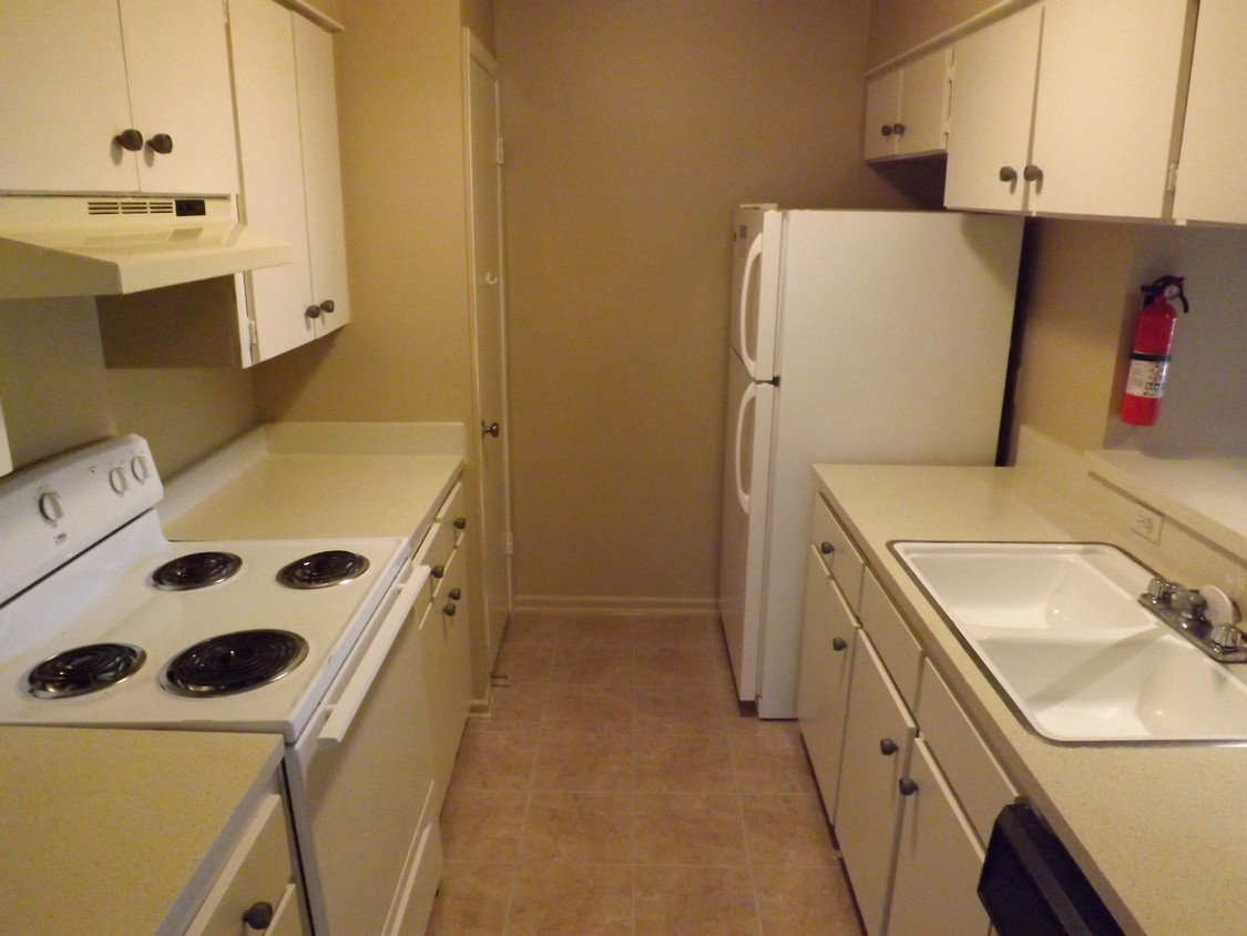 Broadway Place Image 5