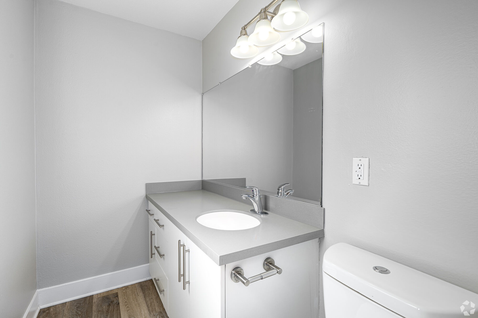 Encasa Norwalk Image 8