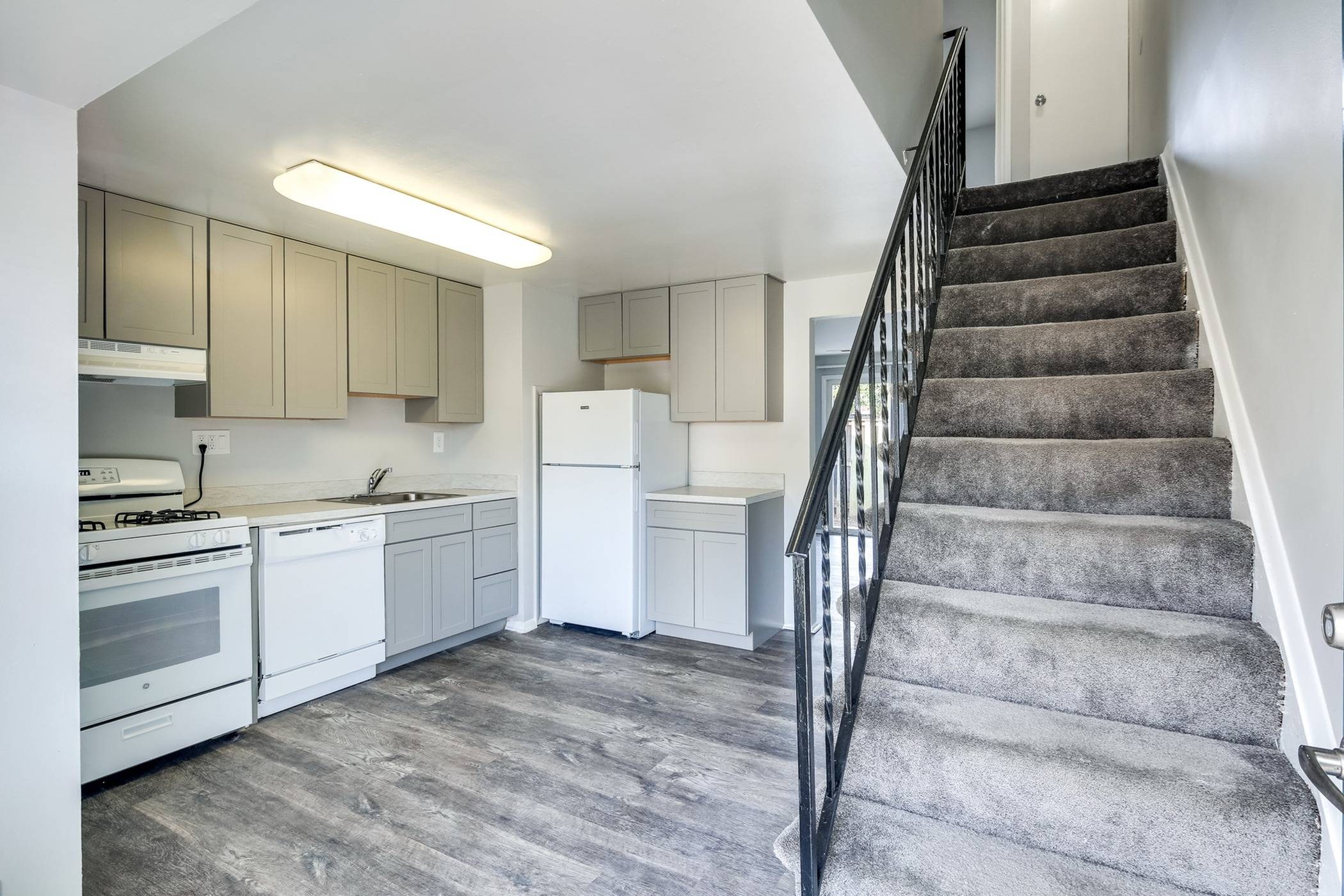 Townhomes at River's Gate Image 7