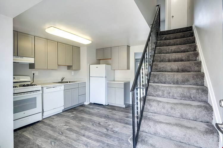 Townhomes at River's Gate Image 7