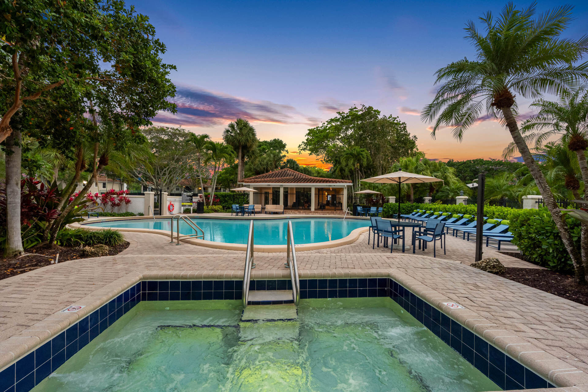 Mizner Court Image 11
