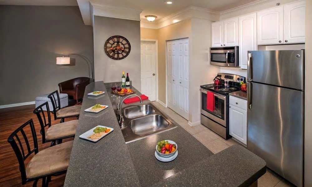 The  Waterfront Image 6