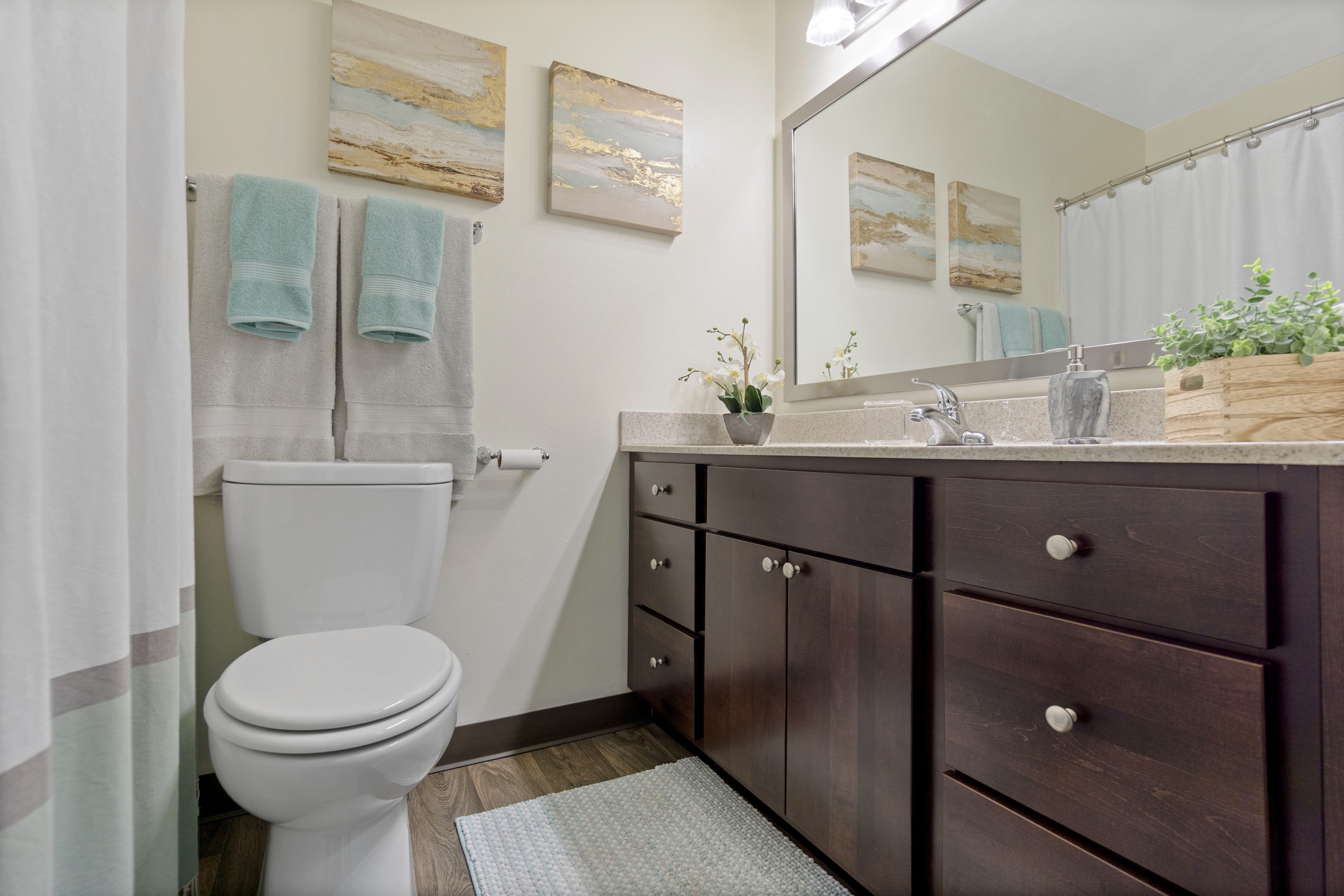 Manchester Oaks Image 12