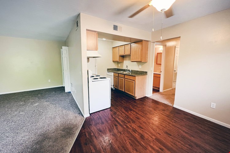 Sharondale Woods Apartments Image 67