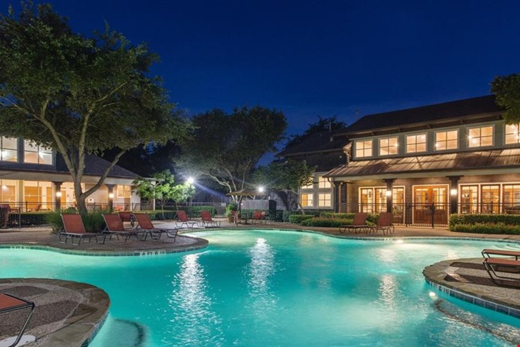 Highlands Hill Country Image 2