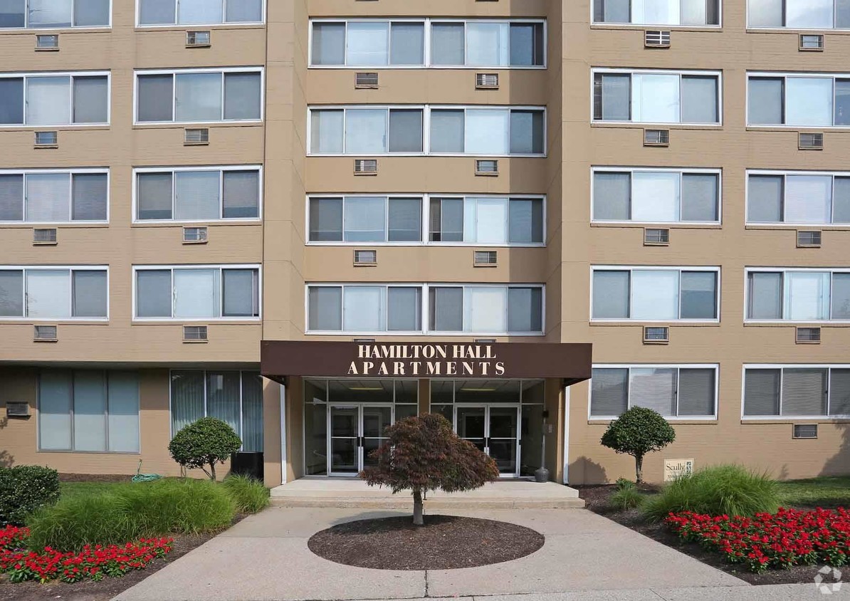 Hamilton Hall Image 2