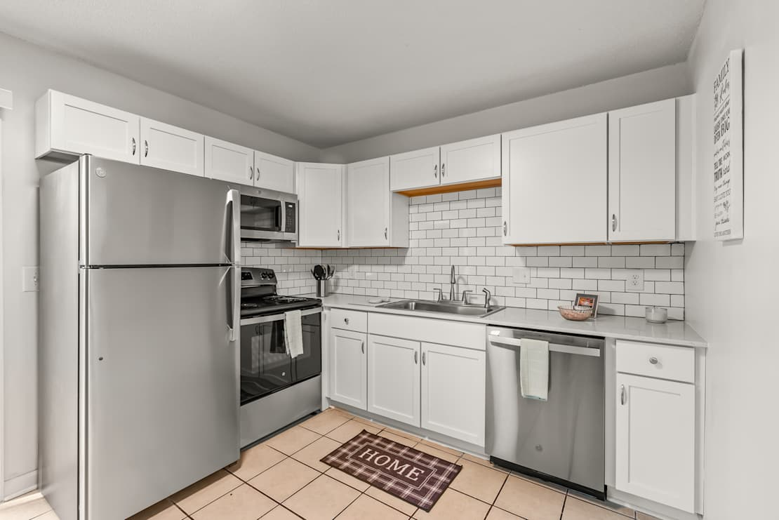 Summerville Apartments Image 2